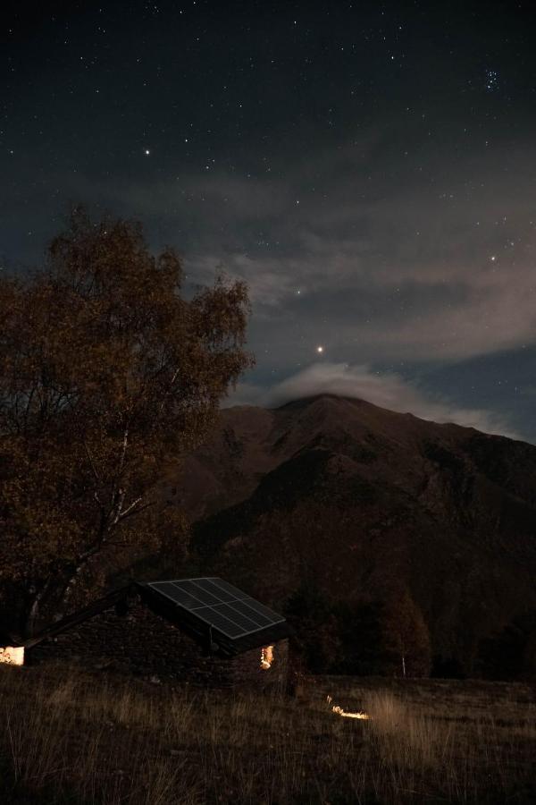 Bordes Pirineu, Costuix Hotel Areu Exterior photo